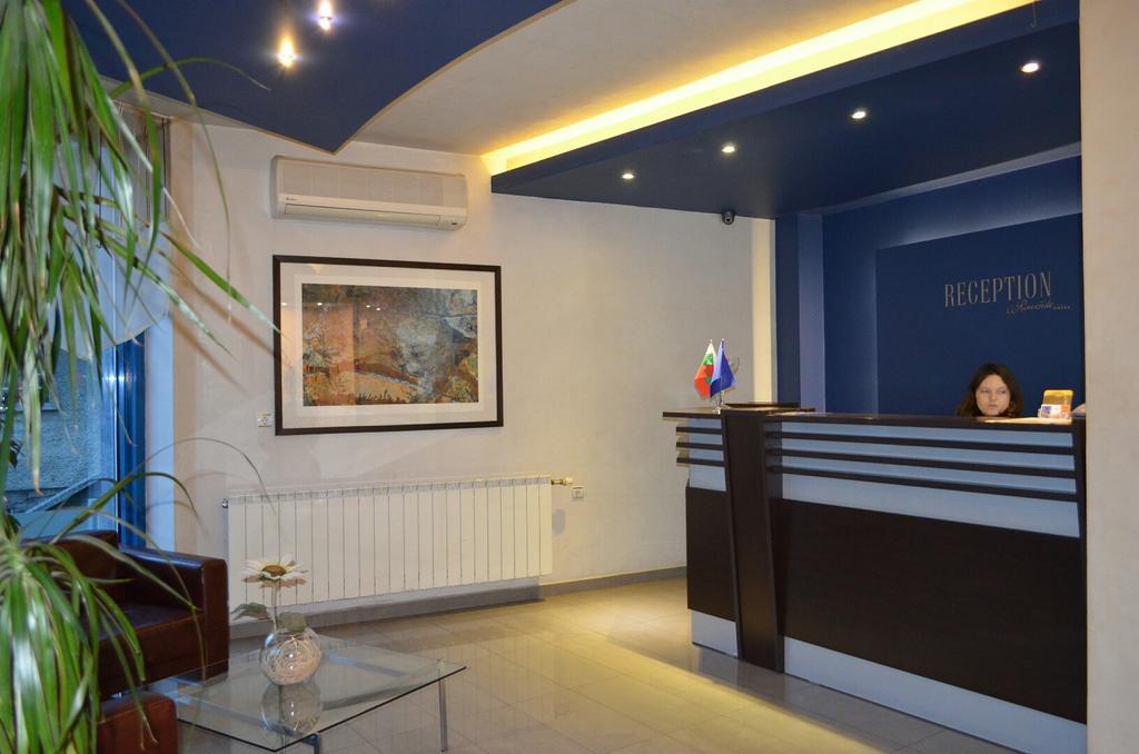 Riverside Family Hotel Yambol 외부 사진